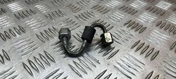 Skoda Octavia Mk3 (5E) Fuel injector supply line/pipe 