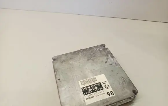 Toyota Corolla Verso E121 Engine control unit/module 1758005371 8966113120
