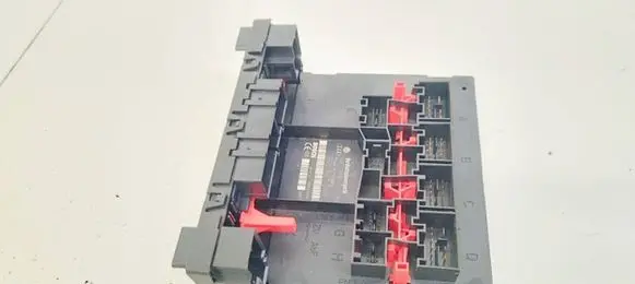 Volkswagen PASSAT B6 Comfort/convenience module 3C0937049J F005V00530