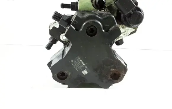 Jeep Grand Cherokee (WK) Fuel injection high pressure pump 0445010095 A6420700201 25302313