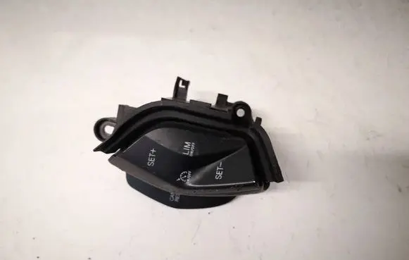 Ford Focus Steering wheel buttons/switches am5t9e740aa am5t-9e740-aa
