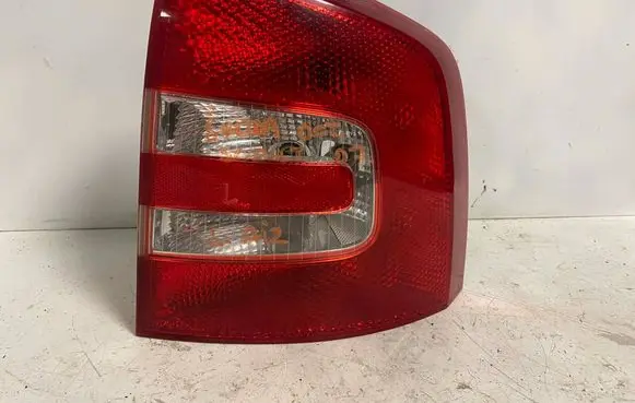 Skoda Octavia Mk2 (1Z) Rear/tail lights 1Z9945096