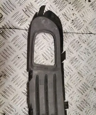 Volvo V50 Front bumper lower grill 30655884