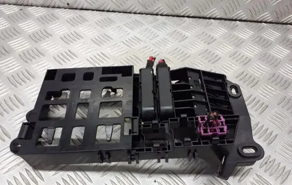 Audi A6 S6 C6 4F Fuse box set 4F0971845