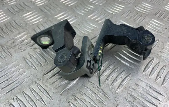 Seat Arona Front door hinge set A046575