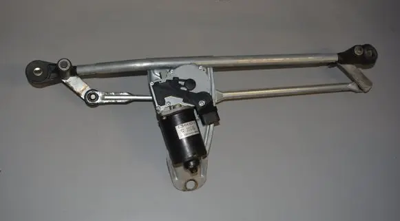 Front wiper linkage
