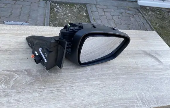 Volkswagen PASSAT B8 Other exterior part LV4B17682DE
