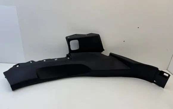Audi Q7 4M Rear sill trim cover 4M0867768
