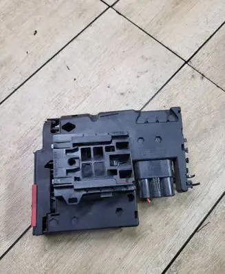 Mercedes-Benz E W212 Positive cable (battery) A2125400581