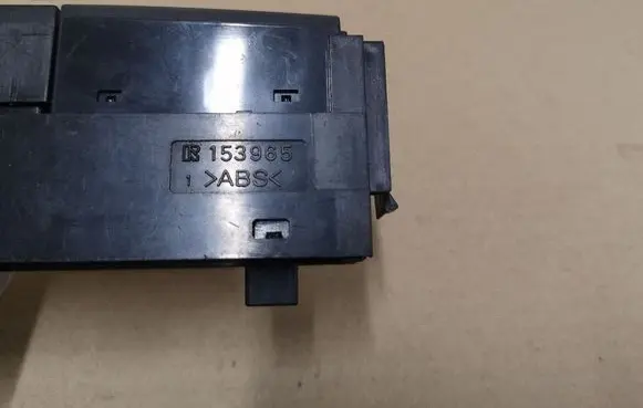 Toyota Corolla Verso AR10 A set of switches 153965
