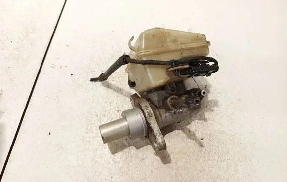 Opel Astra H Master brake cylinder 32067271