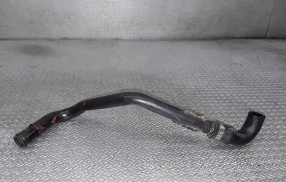 Volvo V70 Engine coolant pipe/hose