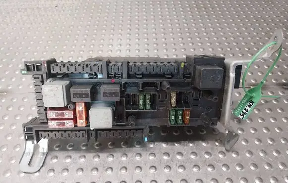 Mercedes-Benz E W212 Comfort/convenience module A2129060105