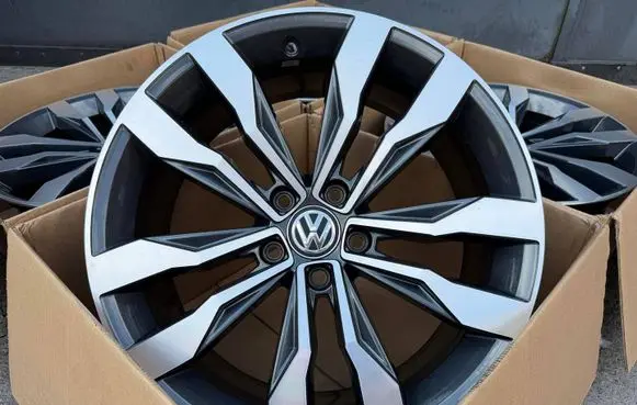 Volkswagen T-Roc R19 alloy rim 2GA601025F