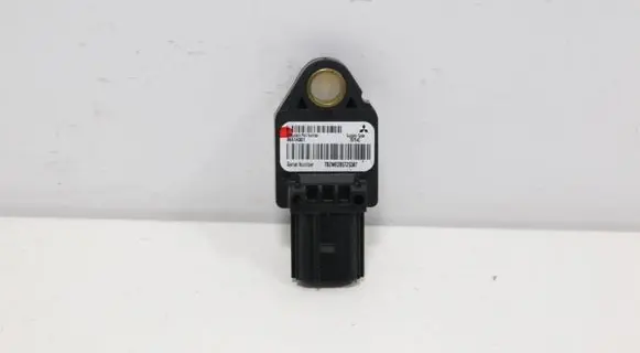 Citroen C-Crosser Airbag deployment crash/impact sensor 8651A001 39754C