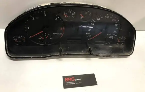 Audi A6 S6 C4 4A Speedometer (instrument cluster) 4B0919860E 17643816