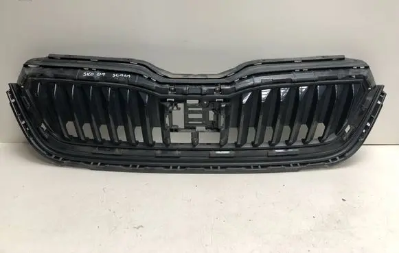 Skoda Scala Front grill 657853653A