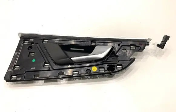 Audi Q7 4M Rear door interior handle 4M0839020E
