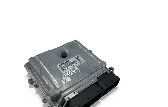 Volvo V70 Engine control unit/module ECU 30771550AB 0281012103