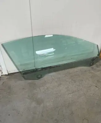 BMW 6 F12 F13 Front door window glass four-door 43R00083 A011404