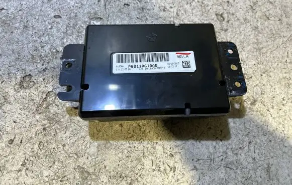 Jeep Patriot Other control units/modules P68110610AD 101040K3010037R