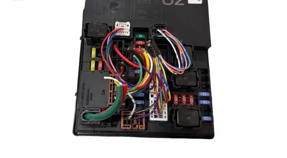 Nissan Leaf I (ZE0) Fuse box set 284B73NE0A