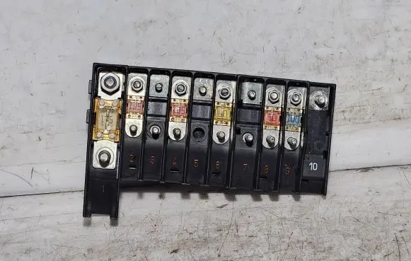 Volkswagen Transporter - Caravelle T5 Fuse module 7H6970187