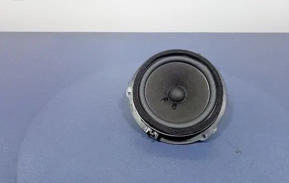 Ford Mondeo MK I Subwoofer speaker DS7T-18808-BB