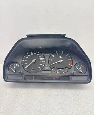 BMW 5 E34 Speedometer (instrument cluster) 8361552 993558248 8359203