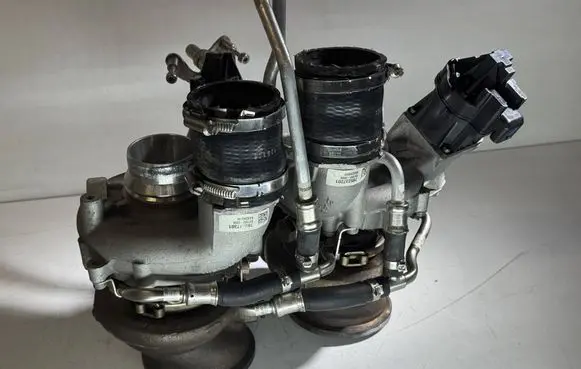 BMW M5 F90 Turbo 7852372 7852373