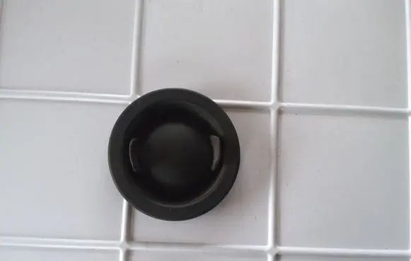 Skoda Octavia Mk2 (1Z) Headlight/headlamp dust cover