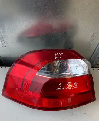 KIA Rio Rear/tail lights 924011W2