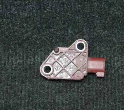 Land Rover Discovery 3 - LR3 Airbag deployment crash/impact sensor