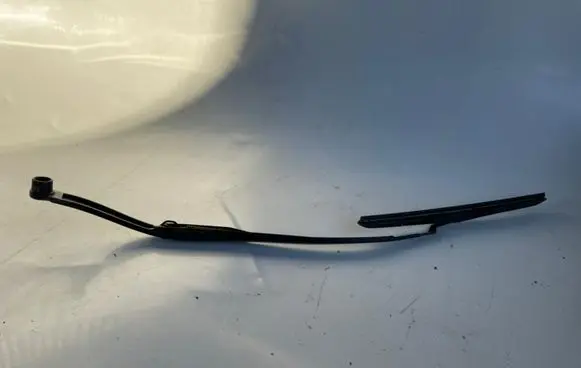 KIA Sportage Front wiper blade arm 98321D9000