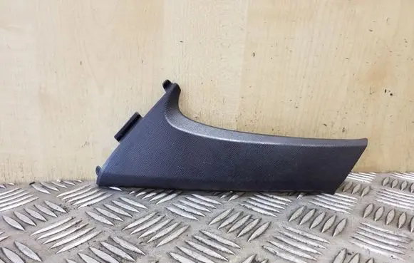 Toyota Avensis T270 Other front door trim element 7461205030