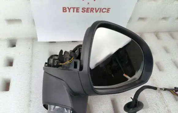 Front door electric wing mirror