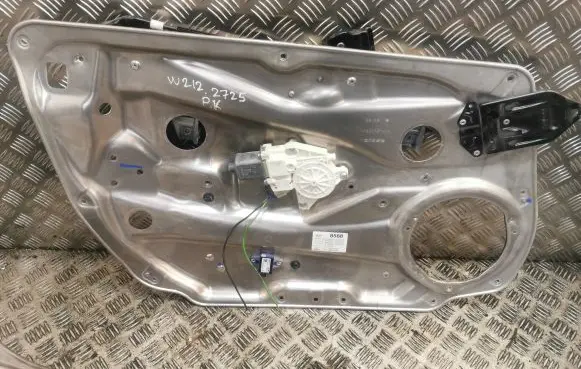 Mercedes-Benz E W212 Front door electric window regulator 2128200302 A2128200302