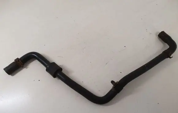 Volkswagen Touran I Engine coolant pipe/hose