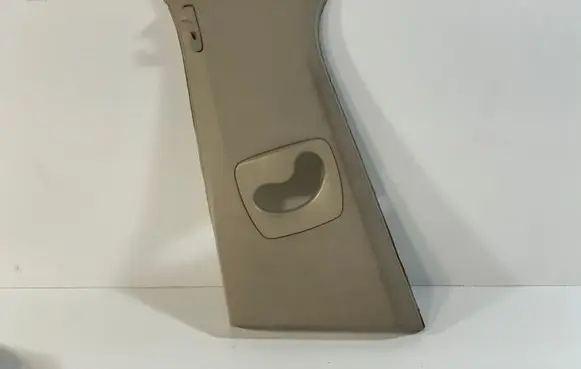 BMW 5 F10 F11 (B) pillar trim (top) 9116349