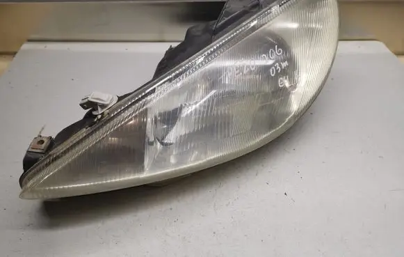 Peugeot 206 Headlight/headlamp 9640559580