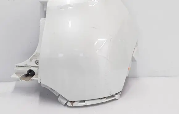 Rear bumper corner part panel trim