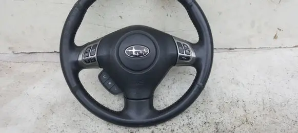 Subaru Impreza III Steering wheel