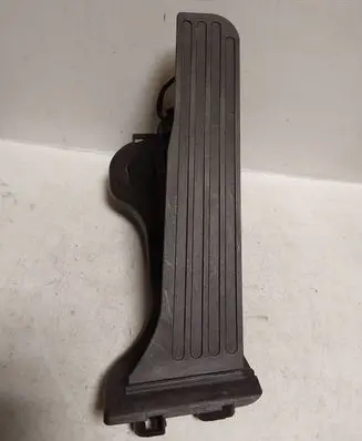 Volkswagen PASSAT B6 Accelerator throttle pedal 1K1723503L 6PV00860001