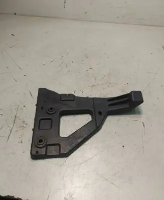 Front bumper mounting bracket