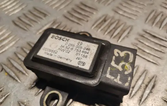 BMW X5 E53 Yaw turn rate sensor 6753694