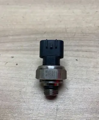 Toyota Corolla Verso AR10 Oil pressure sensor 8944851010