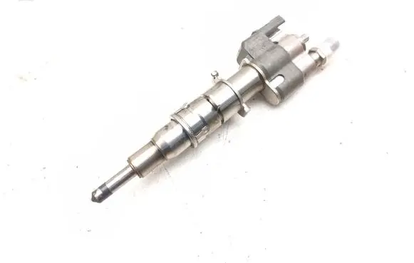 BMW 3 E90 E91 Fuel injector 7589048 758904808