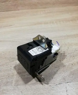 Toyota Corolla E120 E130 Ignition lock 626399000