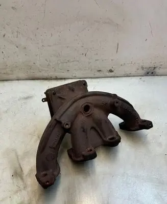 Peugeot 206 Exhaust manifold 9638962310