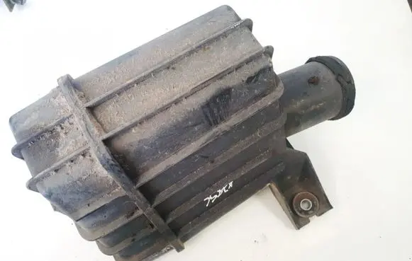 Mazda CX-7 Intake resonator l33d k3804